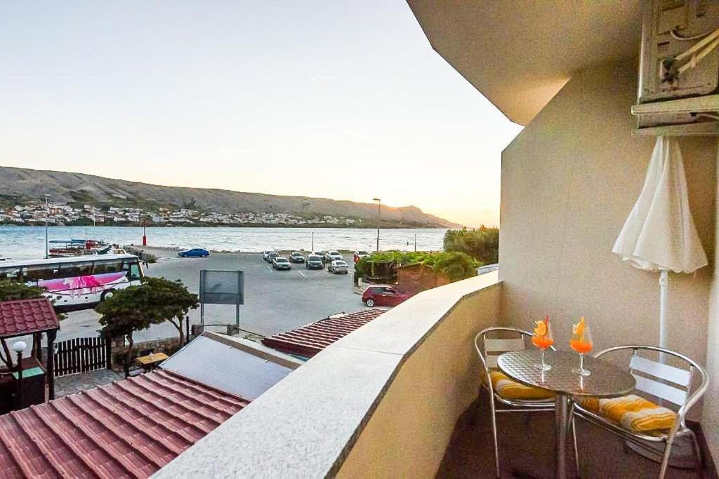 Apartmani "Jadran" Pag Town Dış mekan fotoğraf