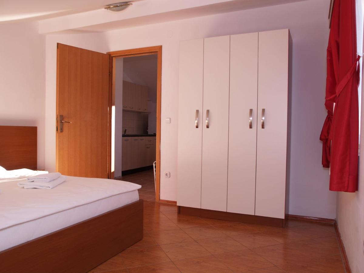 Apartmani "Jadran" Pag Town Dış mekan fotoğraf