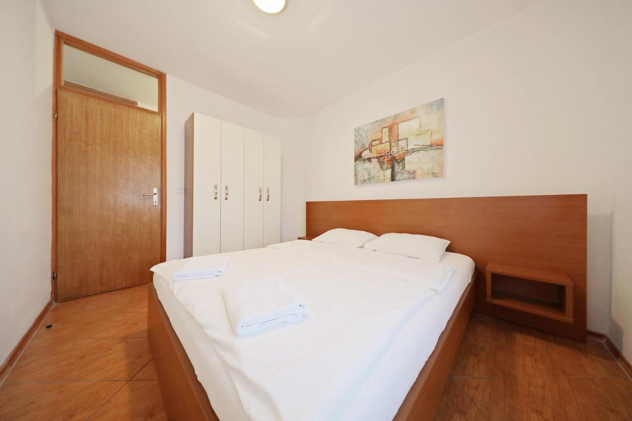 Apartmani "Jadran" Pag Town Dış mekan fotoğraf