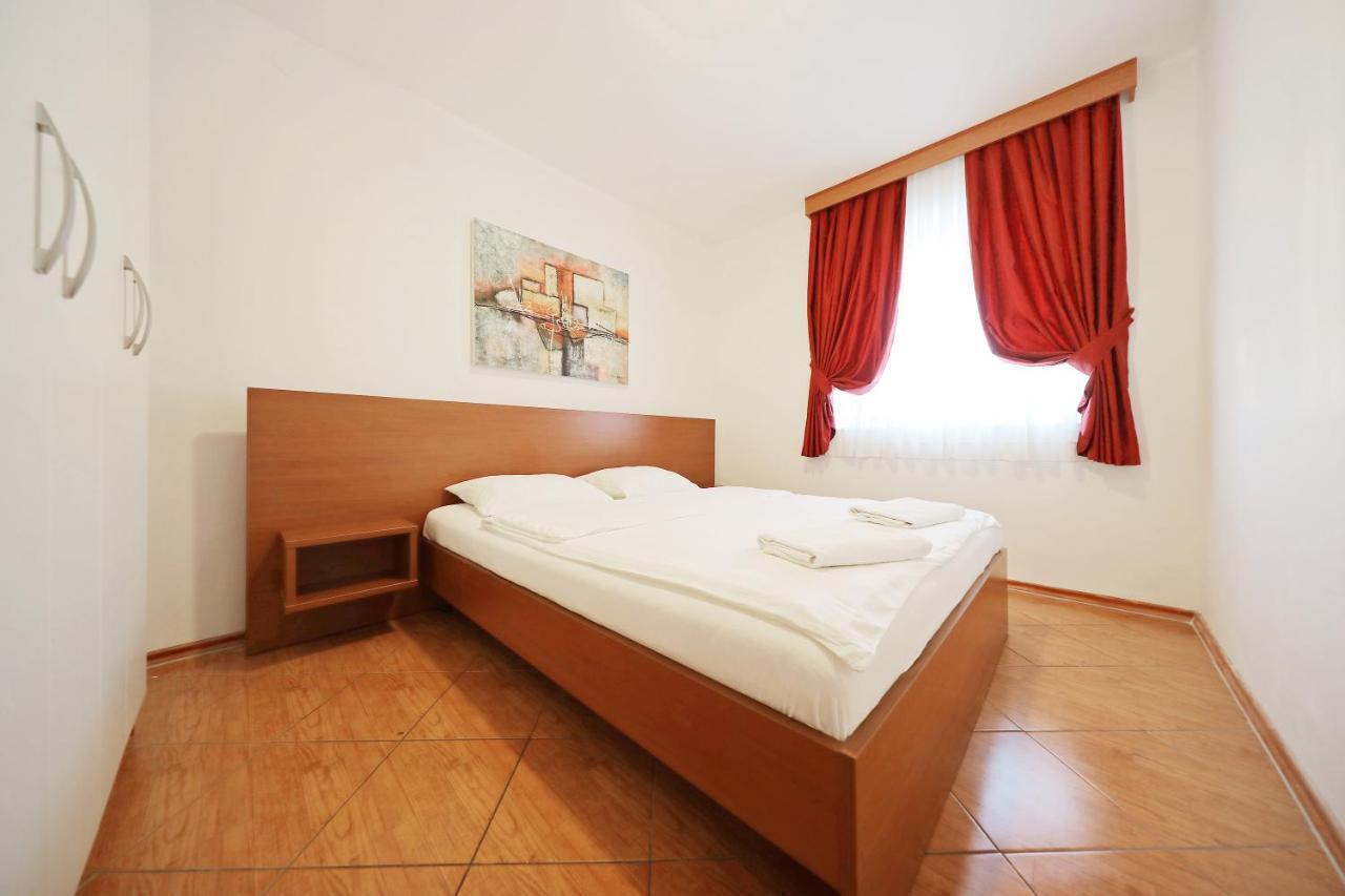 Apartmani "Jadran" Pag Town Dış mekan fotoğraf