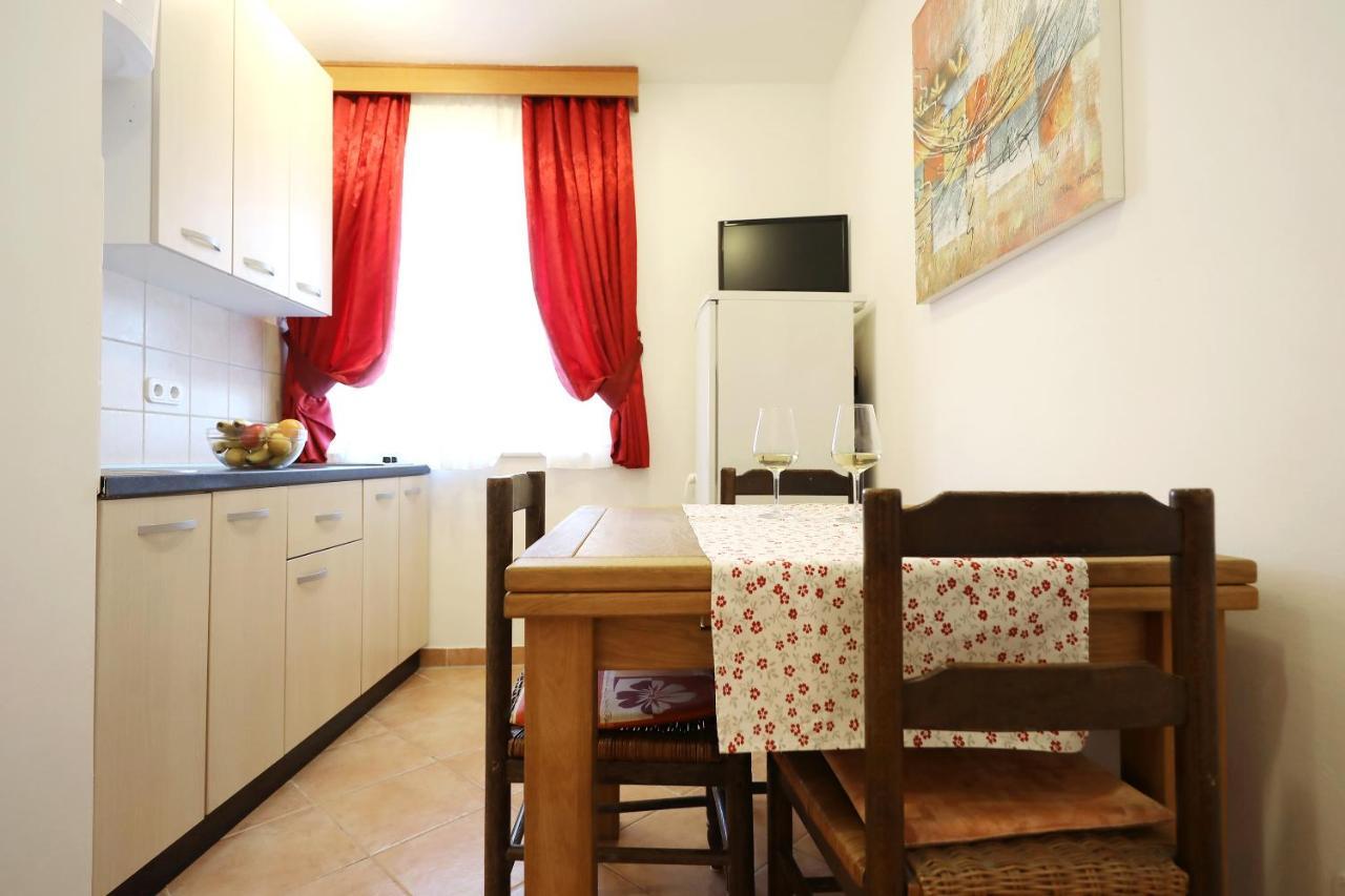 Apartmani "Jadran" Pag Town Dış mekan fotoğraf